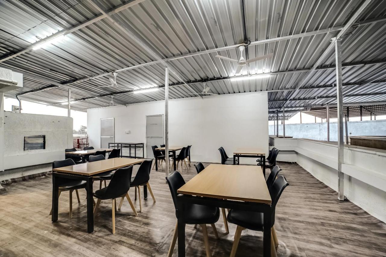 Hotel Bhumi World Bhiwandi Exterior photo
